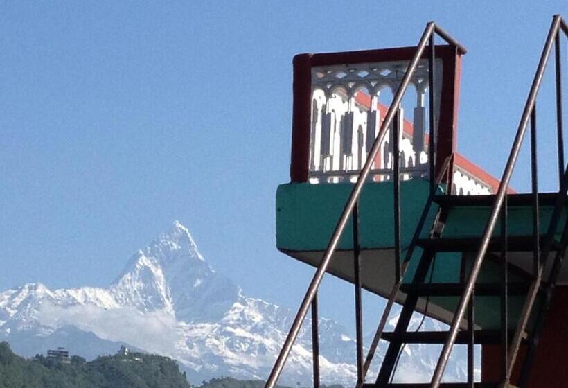 اتاق استاندارد با تخت بزرگ, New Pokhara Lodge   Pokhara Lakeside