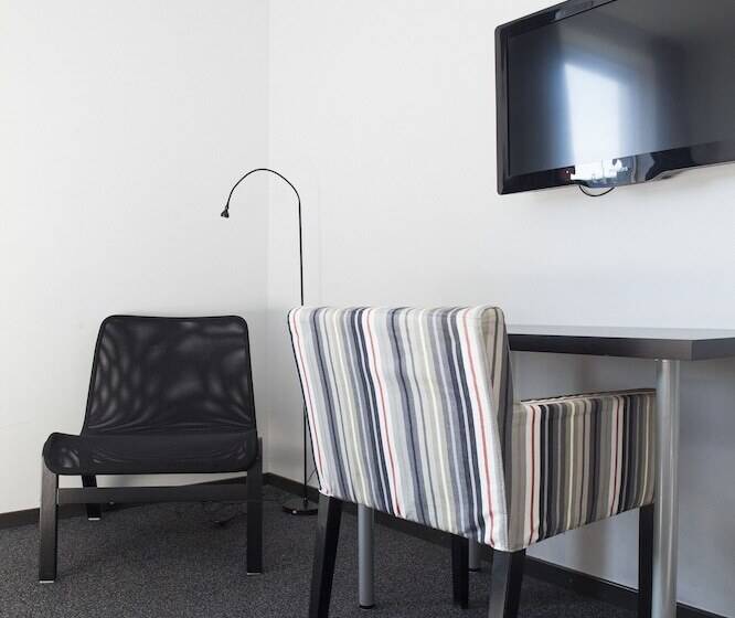 اتاق استاندارد سه نفره, P Hotels Brattøra