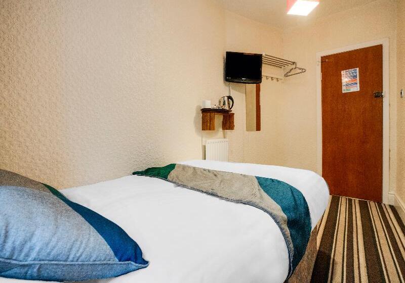 اتاق استاندارد با سرویس بهداشتی مشترک, St Kildas, Blackpool Central