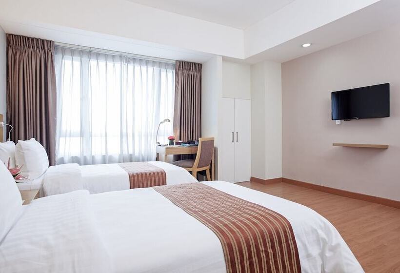 استودیوی لوکس, One Pacific Place Serviced Residences