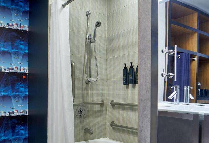 اتاق استاندارد با تخت بزرگ, Aloft Dulles Airport North
