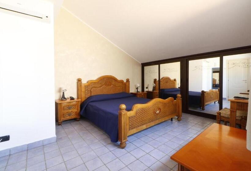 اتاق استاندارد, Capo Campolato