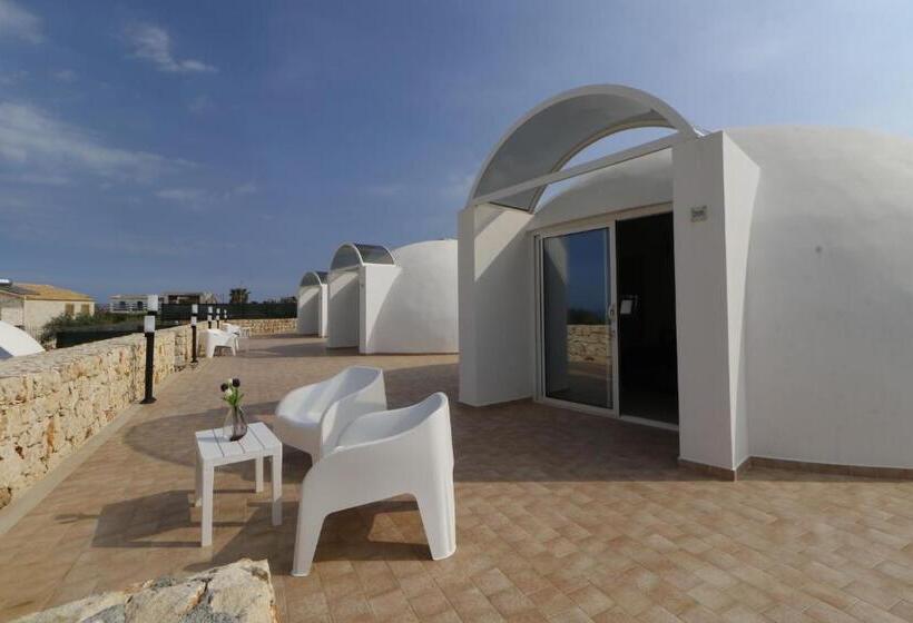 اتاق سوپریور, Capo Campolato