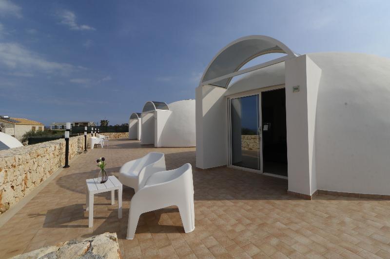 اتاق سوپریور, Capo Campolato