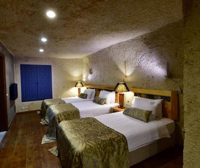 اتاق لوکس سه تخته, Cappadocia Estates