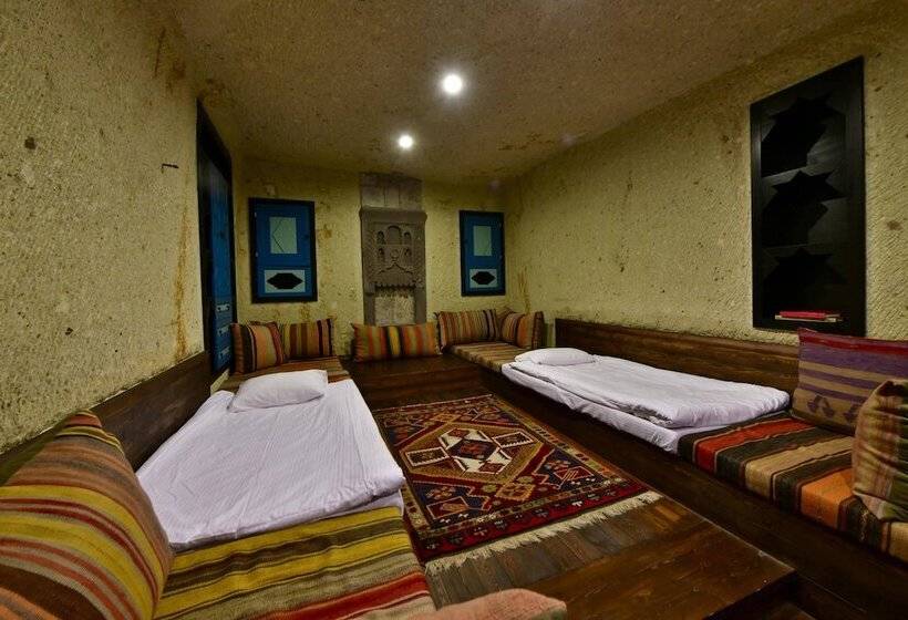 اتاق لوکس سه تخته, Cappadocia Estates