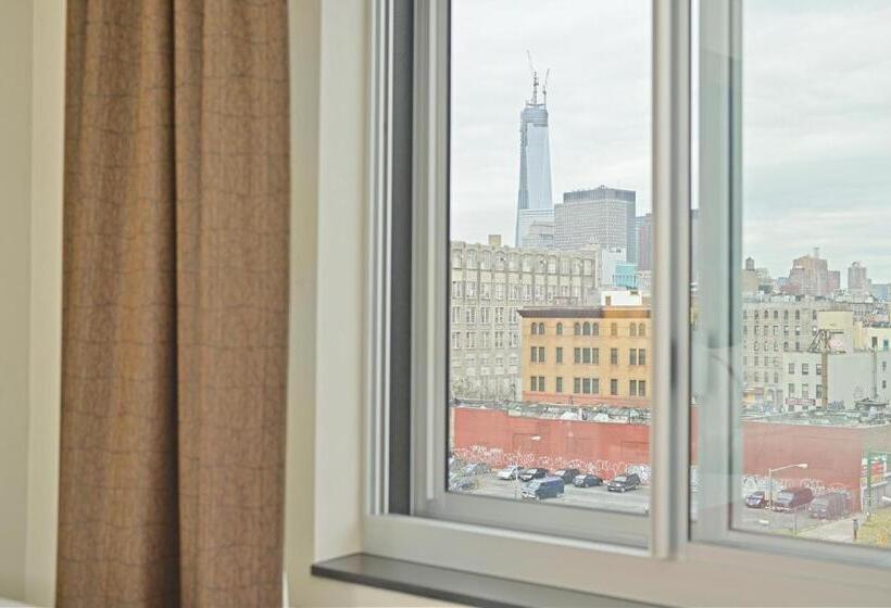 Standard Room King Size Bed, Holiday Inn Lower East Side