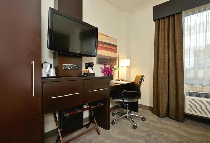 اتاق لوکس, Holiday Inn Lower East Side, An Ihg