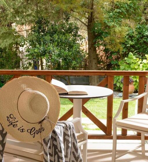اتاق کلاسیک, Nikoleta Luxury Villa