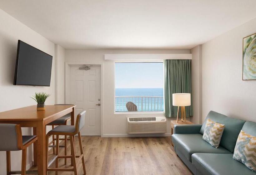 Suite Cama King, Radisson Panama City Beach  Oceanfront