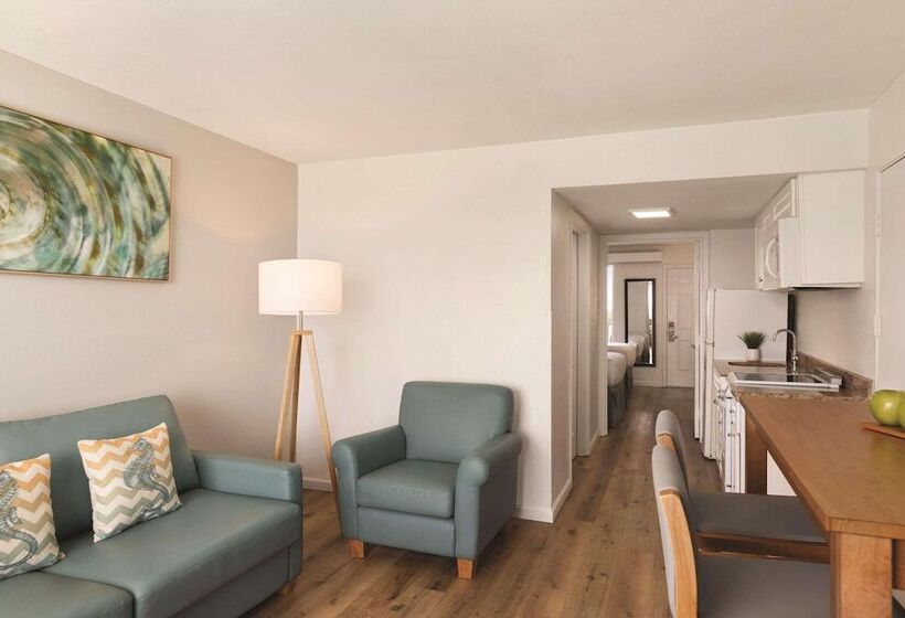 Suite, Radisson Panama City Beach  Oceanfront