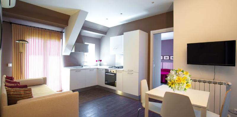 سوییت, Marbela Apartments & Suites
