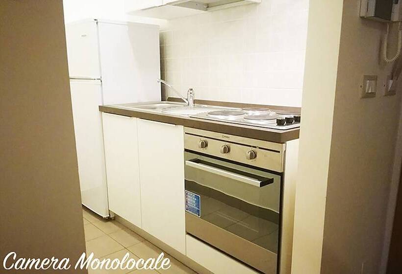استودیوی استاندارد, Marbela Apartments & Suites