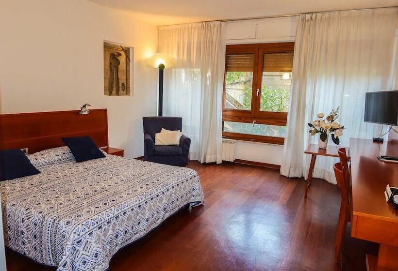 استودیوی استاندارد, Marbela Apartments & Suites