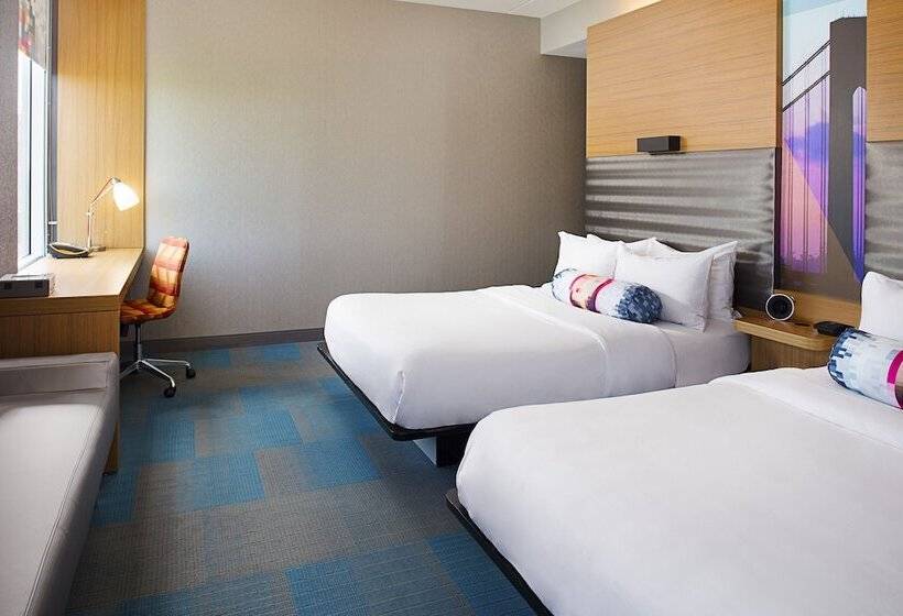 带2个双人床的标准工作室, Aloft Philadelphia Airport