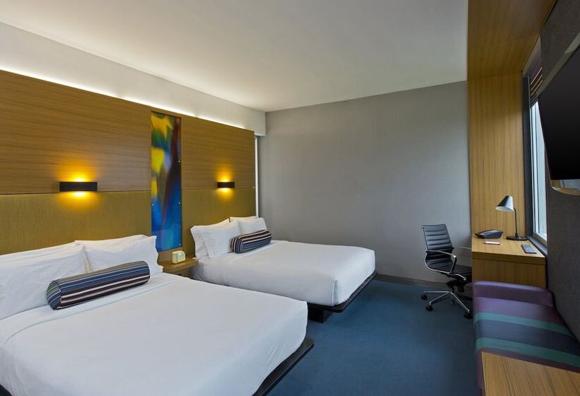 带2个双人床的标准工作室, Aloft San Jose Hotel, Costa Rica