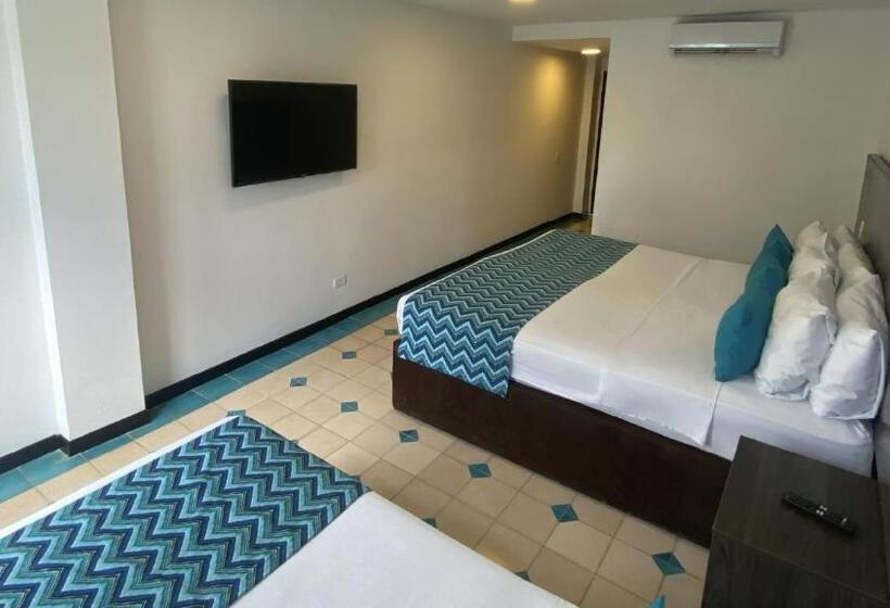 Quarto Triplo Estandar, On Vacation Blue Cove