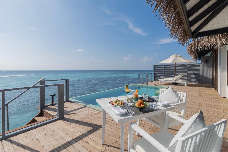 اتاق لوکس با چشم‌انداز دریا, Pullman Phuket Arcadia Naithon Beach