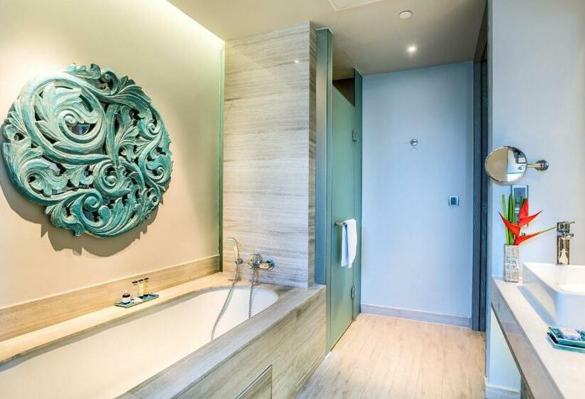 اتاق لوکس, Pullman Phuket Arcadia Naithon Beach