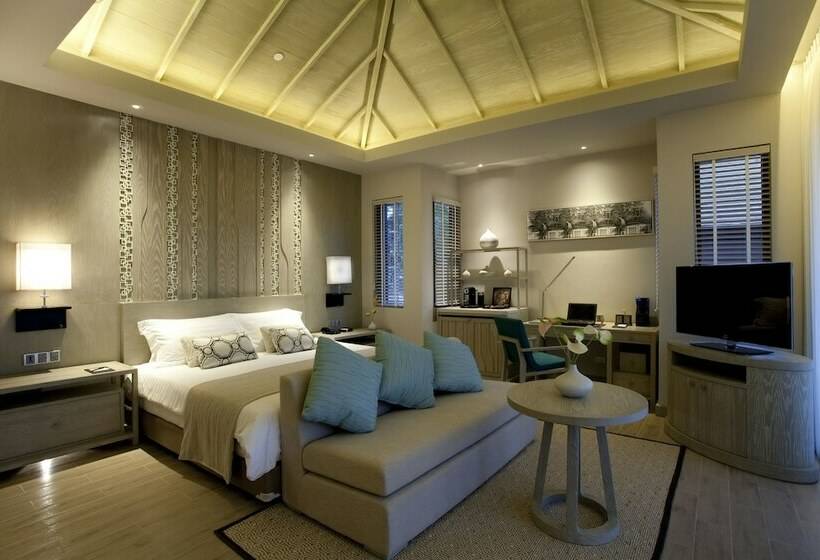 اتاق لوکس, Pullman Phuket Arcadia Naithon Beach