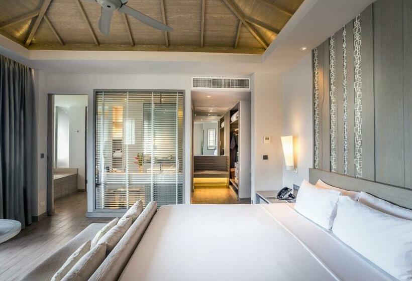 اتاق لوکس سه تخته, Pullman Phuket Arcadia Naithon Beach