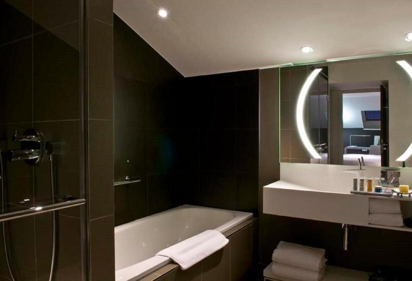 سوییت جونیور, Radisson Blu Hotel Nantes