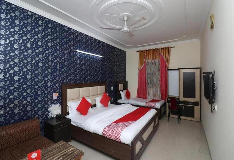 4 Bett Superior Zimmer, Airport  Mayank Residency