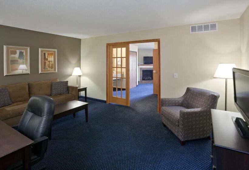 Suite Deluxe Letto King, Americinn By Wyndham Lincoln South