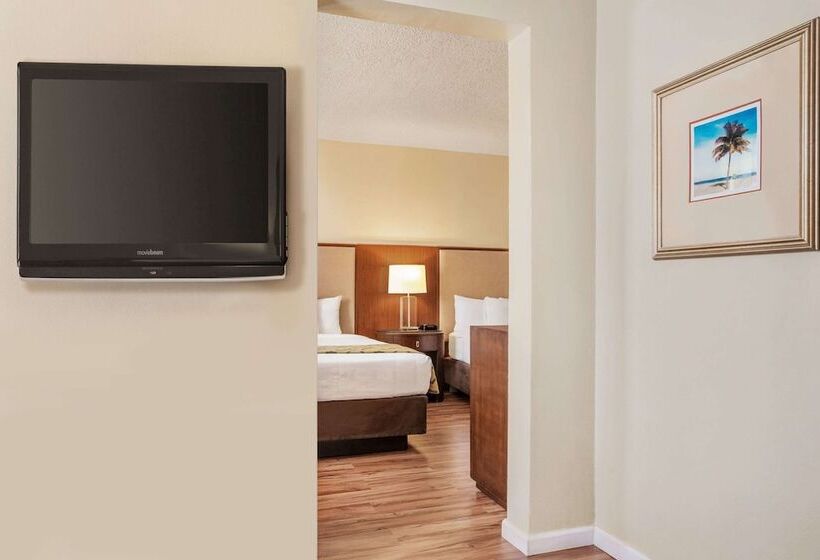 استودیوی لوکس, Belmont Inn & Suites