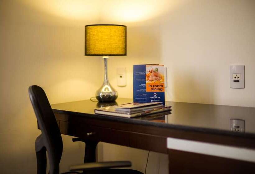سوییت جونیور, Costa Del Sol Wyndham Chiclayo