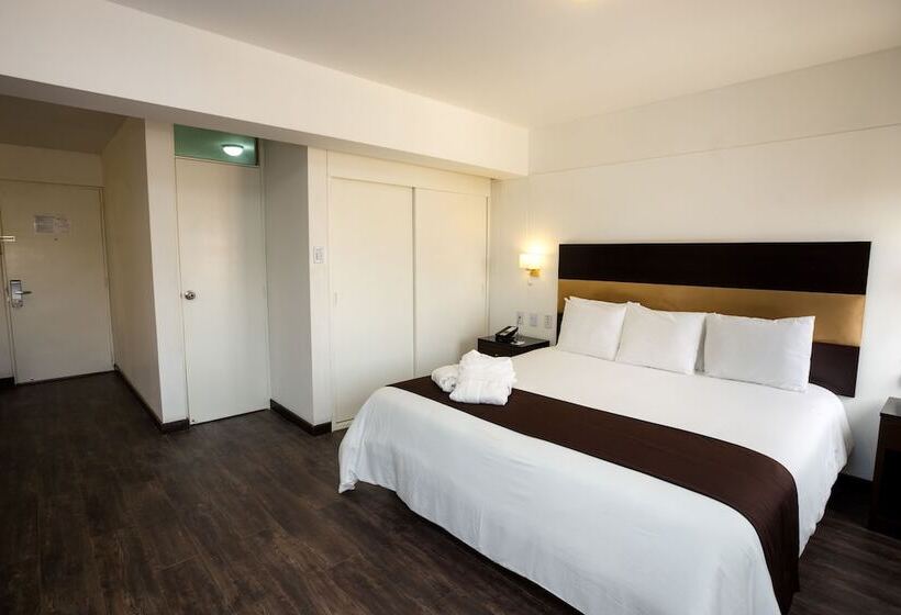 سوییت جونیور, Costa Del Sol Wyndham Chiclayo