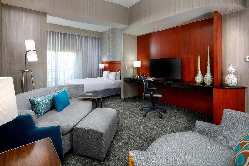 اتاق استاندارد با تخت بزرگ, Courtyard By Marriott San Antonio Six Flags At The Rim