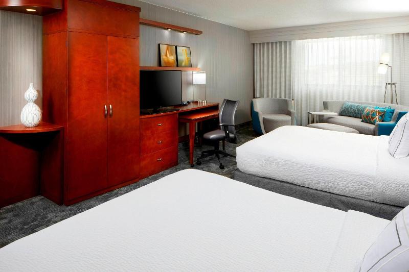 اتاق استاندارد با تخت بزرگ, Courtyard By Marriott San Antonio Six Flags At The Rim