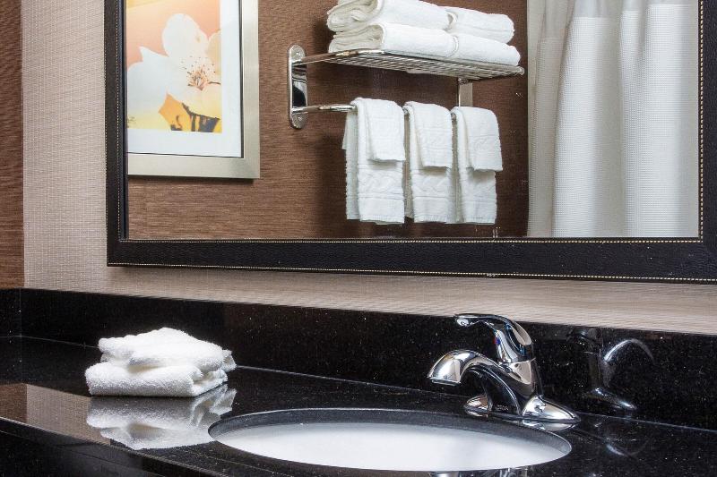 اتاق استاندارد با تخت بزرگ, Fairfield Inn & Suites By Marriott Dayton South