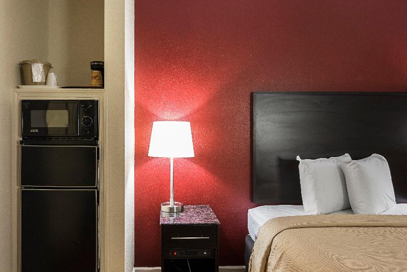 اتاق لوکس, Red Roof Inn & Suites Scottsboro