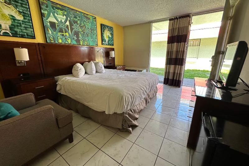 اتاق استاندارد با تخت بزرگ, Travelodge By Wyndham Lumberton