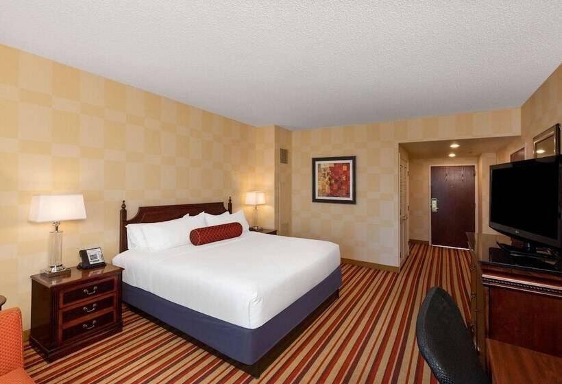 اتاق کلاب, Wyndham Grand Oklahoma City Downtown