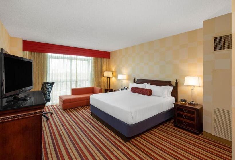 اتاق استاندارد با تخت بزرگ, Wyndham Grand Oklahoma City Downtown