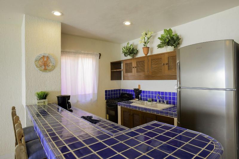 آپارتمان 3 خوابه با چشم‌انداز دریا, Aquatech Villas Derosa Resort