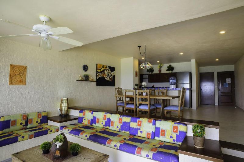 آپارتمان 3 خوابه با چشم‌انداز دریا, Aquatech Villas Derosa Resort