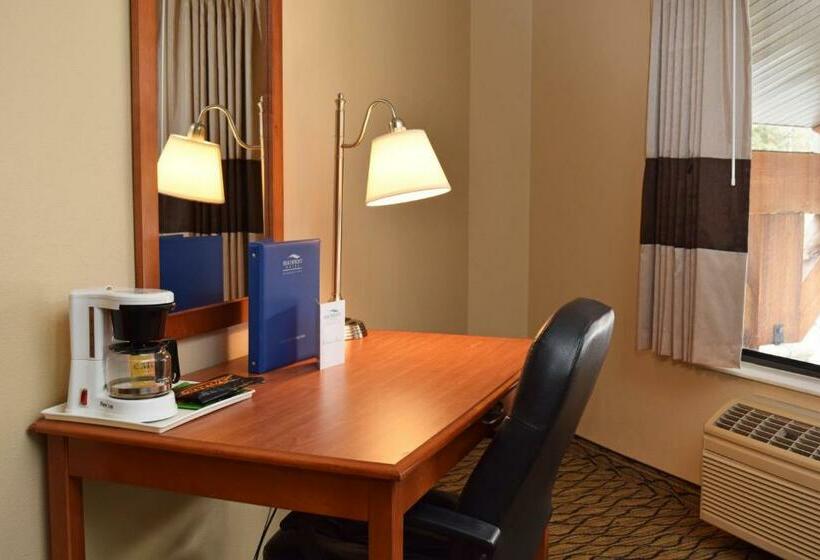 اتاق استاندارد با تخت بزرگ, Beachfront Hotel Houghton Lake