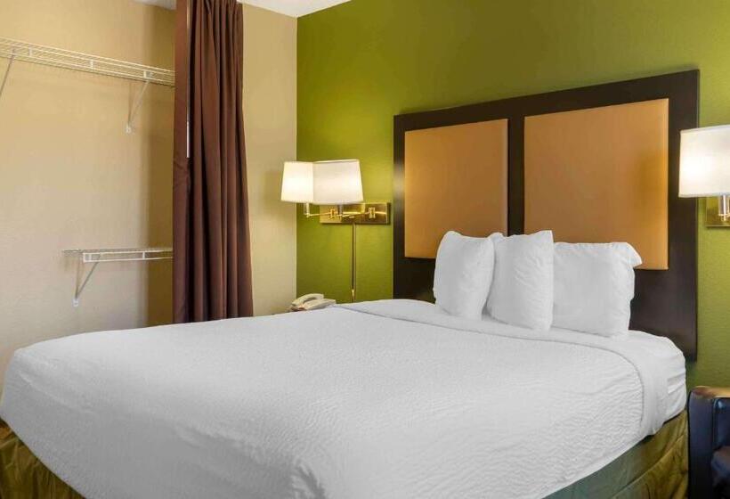 استودیوی استاندارد, Extended Stay America Suites  Detroit  Metropolitan Airport