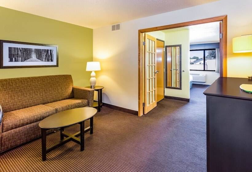 Superior Suite, Americinn By Wyndham Hampton