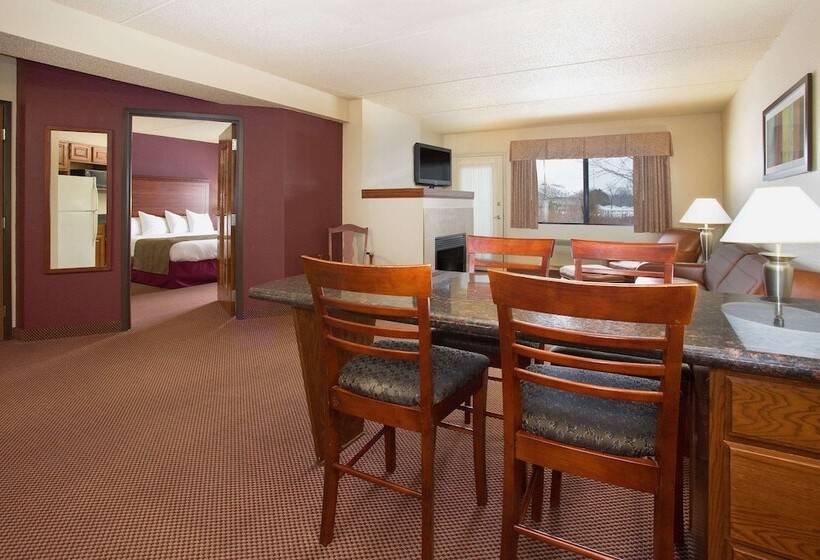 Family Suite, Americinn By Wyndham New London