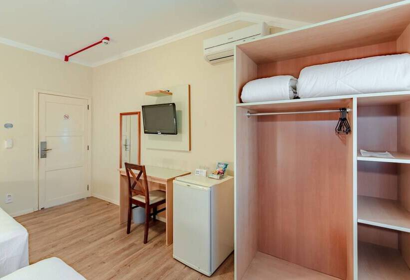 اتاق لوکس چهار تخته, Bristol Sabrina Hotel De Charme Joinville