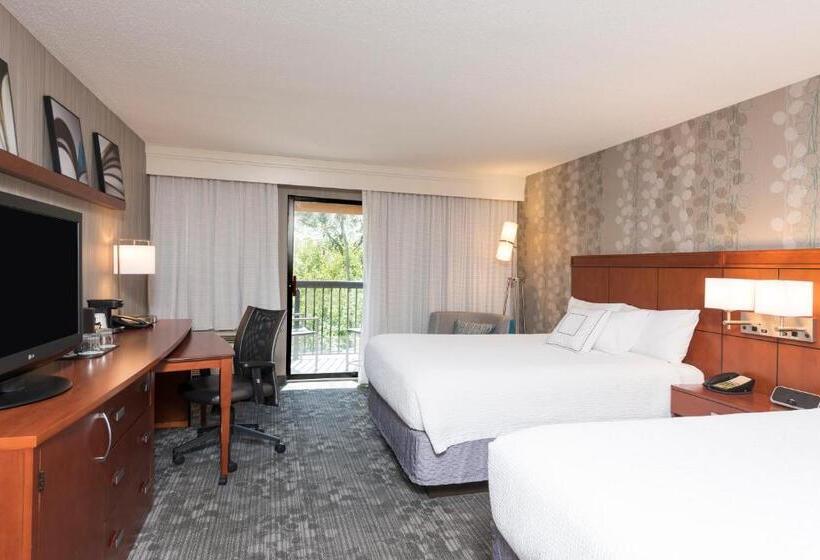 اتاق استاندارد, Courtyard By Marriott Traverse City