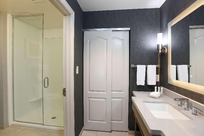 سوئیت با تخت بزرگ, Homewood Suites Cincinnati Airport