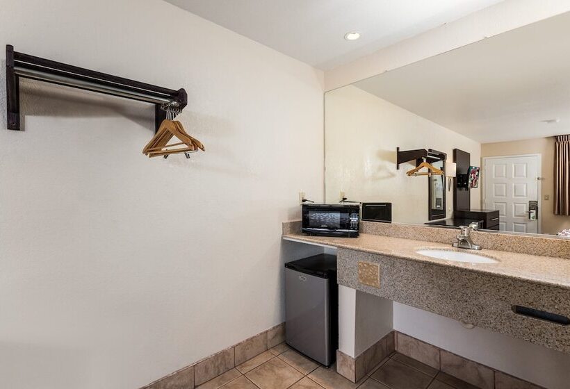 اتاق سوپریور, Red Roof Inn Stockton