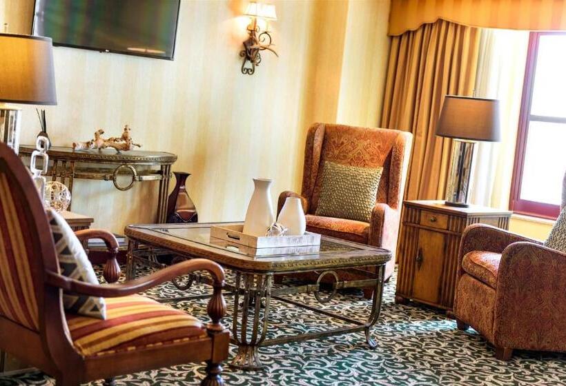سوئیت با تخت بزرگ, Renaissance Tulsa Hotel & Convention Center