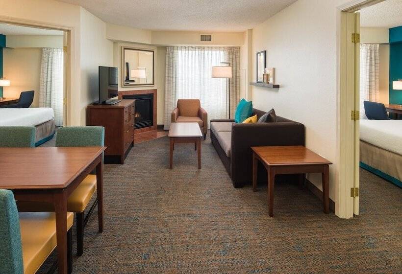 2 Bedroom Suite, Residence Inn Portland North